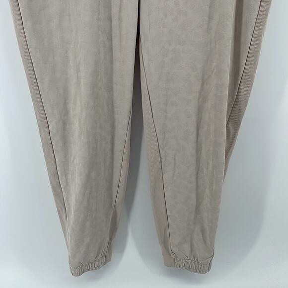 Athleta Brooklyn textured leopard elastic waist pull on jogger style pants sz 14 - Picture 4 of 7